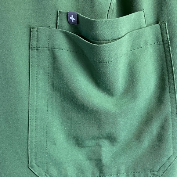 Figs Women's olive Green Scrub pants with Drawstring - Picture 4 of 9